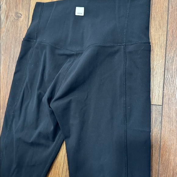 Vuori Black Pocket Leggings - Picture 6 of 8